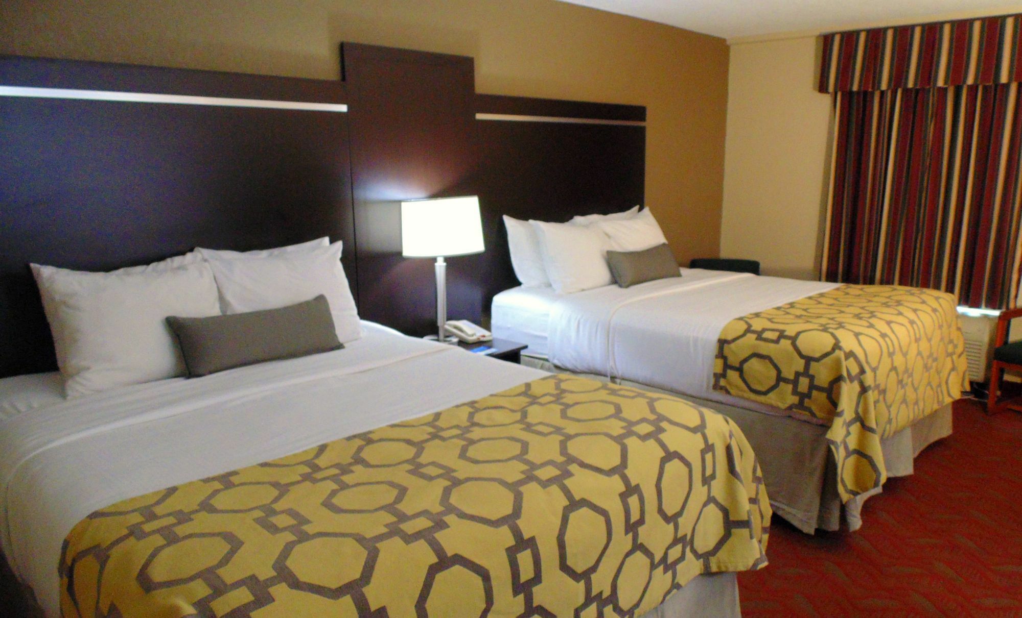 Baymont By Wyndham Gatlinburg On The River Exterior photo